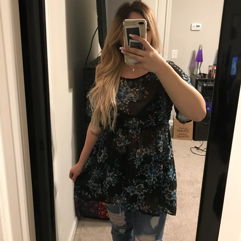 Floral sheer top!